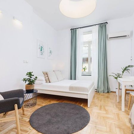 Apartamento Private Parking - Old Town - Sw Krzyza 16 Street Cracovia Exterior foto