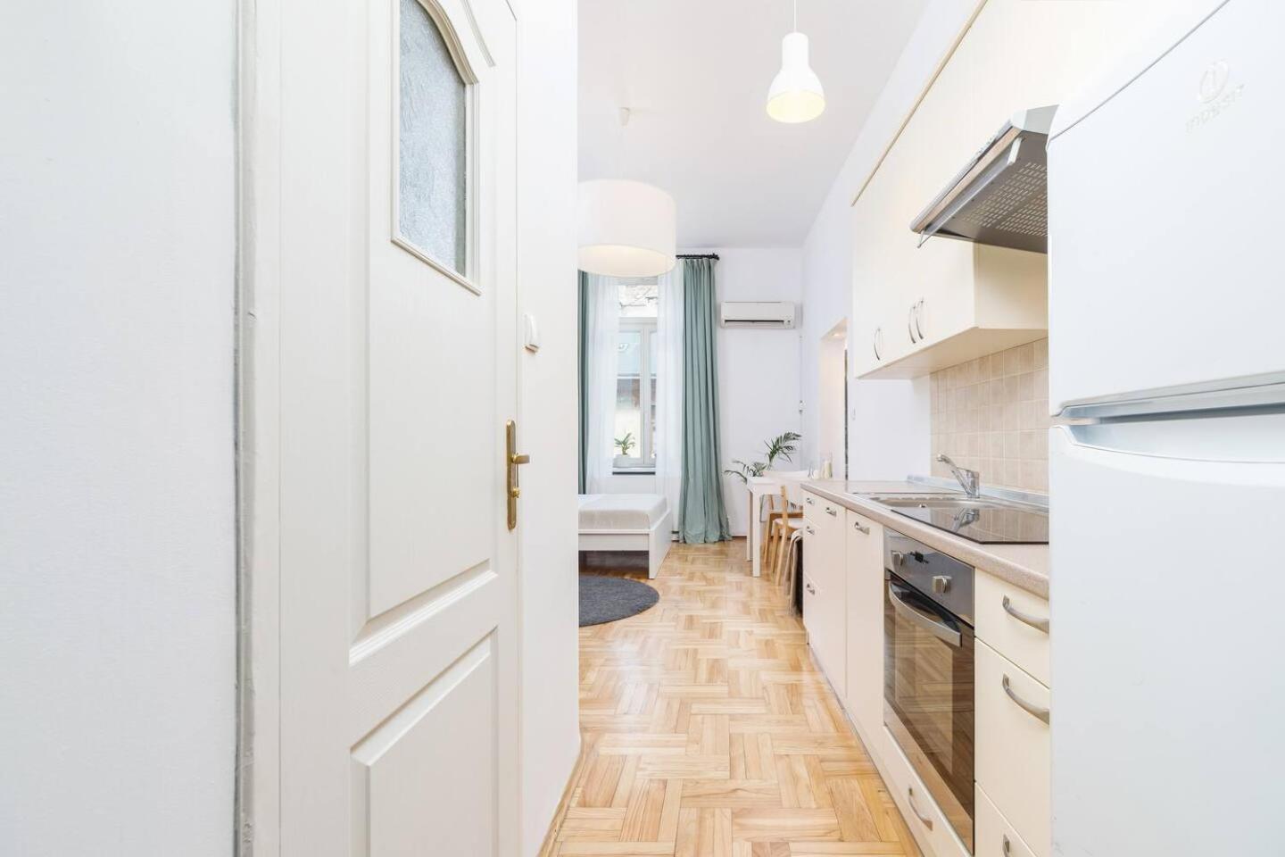 Apartamento Private Parking - Old Town - Sw Krzyza 16 Street Cracovia Exterior foto
